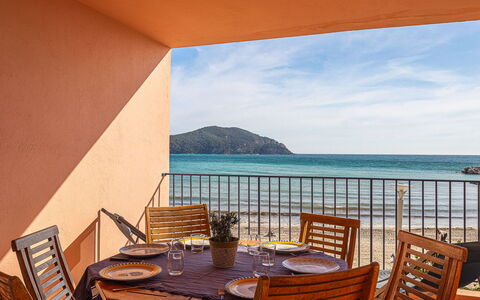 Baie des Lecques: Coastal And Oceanic Landforms, Sea, Coast, Furniture, Ocean, Balcony, Chair, Beach, Shore, Outdoor Furniture