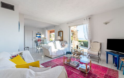 Yalou: Picture Frame, Furniture, Property, Couch, Table, Building, Interior Design, Window, Comfort, Floor