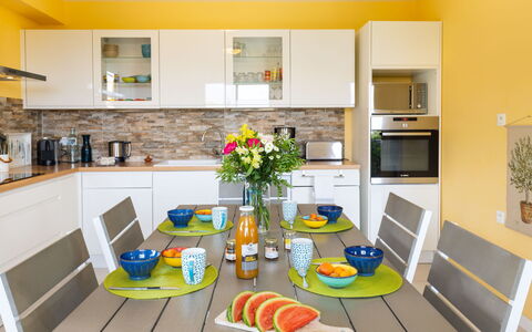 Plein Sud: Cabinetry, Property, Furniture, Countertop, Table, Kitchen, Wood, Houseplant, Plant, Kitchen Appliance