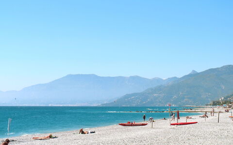 Il Nido: Sky, Water, Mountain, Beach, Coastal And Oceanic Landforms, Leisure, Landscape, Horizon