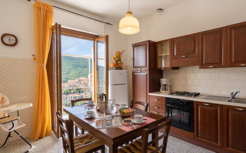 Dalia (Ptb130): Room, Property, Furniture, Kitchen, Building, Real Estate, Interior Design, Countertop, Cabinetry, House