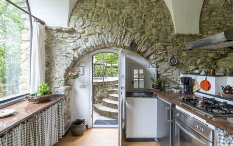 Mulino du Pie (Slr120): Countertop, Property, Cabinetry, Furniture, Plant, Window, Kitchen Appliance, Gas Stove, Kitchen, Flowerpot