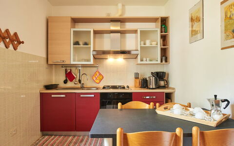 Punto Lago: Cabinetry, Furniture, Property, Kitchen Sink, Countertop, Sink, Tap, Chair, Kitchen, Wood