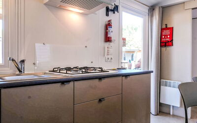 Eden 604.3: Kitchen, Kitchen Appliance, Countertop, Major Appliance, Kitchen Stove, Gas Stove, Home Appliance, Kitchen Sink, Interior Design, Stove