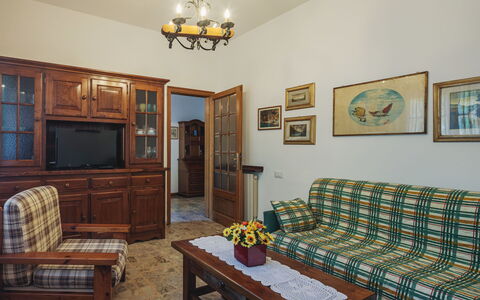 Barbara: Picture Frame, Furniture, Property, Table, Cabinetry, Wood, Lighting, House, Interior Design, Flooring