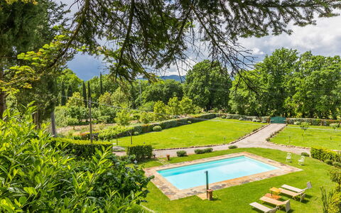L'Orlo del Bosco: Plant, Sky, Water, Swimming Pool, Natural Landscape, Tree, Shade, Land Lot, Grass, Leisure