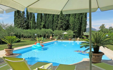 Luisa: Swimming Pool, Property, Resort, Leisure, Shade, Building, Vacation, Real Estate, House, Backyard