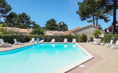 Accommodation:&nbsp;Hameau de Talaris 350.4
