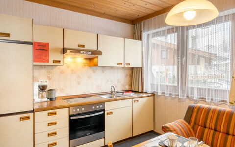 Uttendorf 627: Cabinetry, Countertop, Furniture, Property, Kitchen, Kitchen Stove, Chair, Sink, Wood, Kitchen Appliance