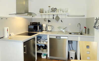 Accommodation:&nbsp;Tamerl 816.1