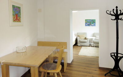 Accommodation:&nbsp;Tamerl 816.1