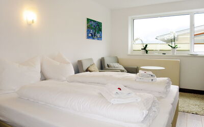 Accommodation:&nbsp;Tamerl 816.1
