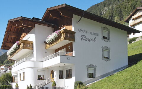 Kappl 793: Property, House, Building, Real Estate, Architecture, Home, Residential Area, Roof, Apartment, Facade
