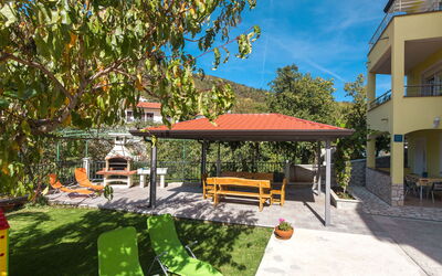Mošćenička Draga 620: Property, Real Estate, House, Building, Residential Area, Architecture, Home, Estate, Condominium, Apartment