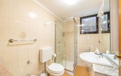 Accommodation:&nbsp;Tondo 659.1