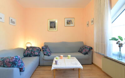Accommodation:&nbsp;Casa Polla 700.2