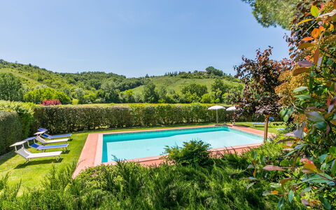 Castelfiorentino 649: Water, Sky, Plant, Swimming Pool, Natural Landscape, Outdoor Furniture, Shade, Rectangle, Tree, Eco Hotel