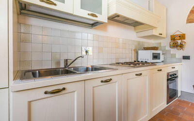 Accommodation:&nbsp;Francigena 651.2
