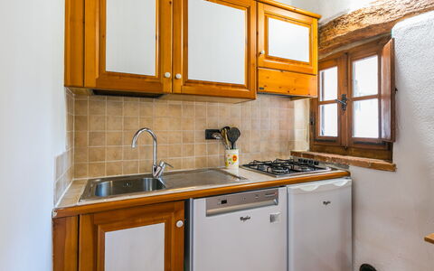 Accommodation:&nbsp;Borgo Cerbaiola 650.2