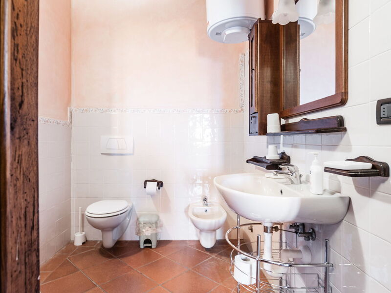 Accommodation:&nbsp;Borgo Cerbaiola 650.1