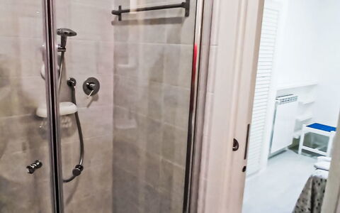 I Pini: Plumbing Fixture, Floor, Flooring, Bathroom, Shower, Plumbing, Shower Door, Shower Head, Shower Bar, Tile