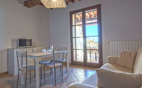 Riparbella 628: Room, Property, Furniture, Building, Floor, Interior Design, House, Living Room, Table, Wall
