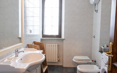 Accommodation:&nbsp;Rosalba Bacara 618.4
