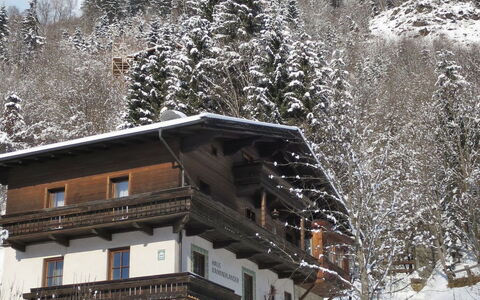Kammerlander: Snow, Winter, Freezing, House, Sky, Tree, Home, Mountain, Architecture, Building