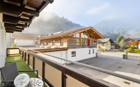 Mittersill 606: Architecture, Mountain Range, Hill Station, Slope, Valley, Alps, Balcony, Ridge, Mountain Village, Porch