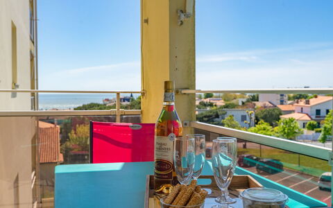 Le Yachting: Sky, Property, Tableware, Table, Azure, Cloud, Interior Design, Wood, Window, Chair