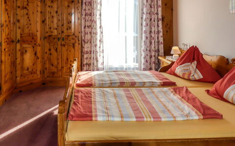 Bramberg am Wildkogel 697: Bedroom, Bed, Room, Furniture, Bed Sheet, Property, Bed Frame, Bedding, Mattress, Interior Design