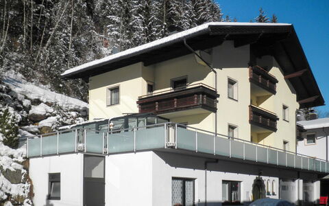 Sabine: House, Property, Building, Home, Architecture, Snow, Winter, Real Estate, Roof, Residential Area