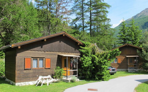 Saas-Balen 636: Plant, Building, Sky, Window, Tree, House, Mountain, Land Lot, Natural Landscape, Larch