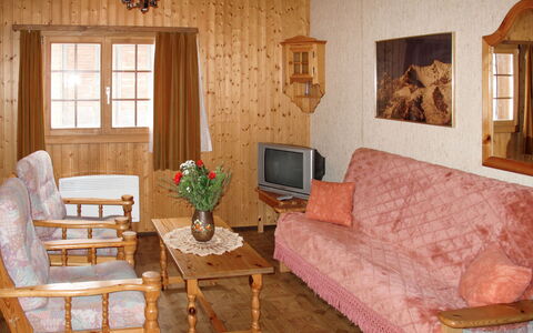 Saas-Balen 636: Room, Living Room, Furniture, Property, Interior Design, Building, Table, House, Wall, Floor