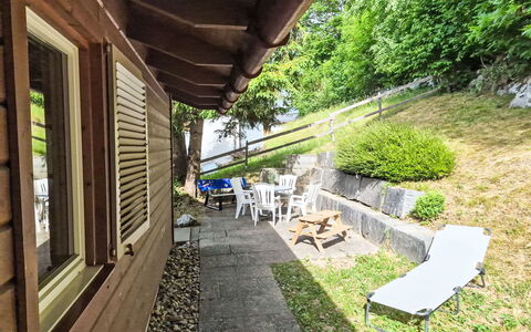 Crap Grisch: Wood, Cottage, Home, Hardwood, Garden, Siding, Deck, Porch, Backyard, Plank