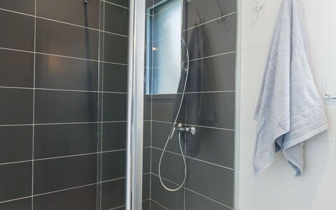 Terre et Mer: Plumbing Fixture, Bathroom, Tap, Building, Shower, Interior Design, Floor, Flooring, Shower Head