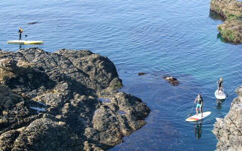 Les Roches: Water, Azure, Blue, Coastal And Oceanic Landforms, Lake, Terrain, Summer, Leisure, Horizon, Shore