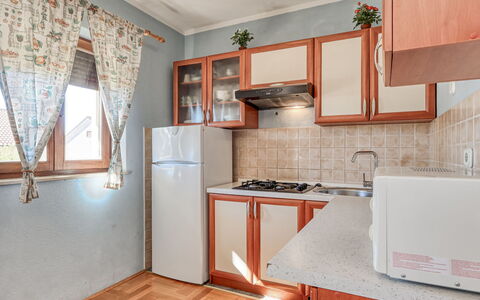 Crikvenica 724: Major Appliance, Kitchen, Kitchen Appliance, Wood, Interior Design, Furniture, Home Appliance, Cabinetry, Flooring, Floor