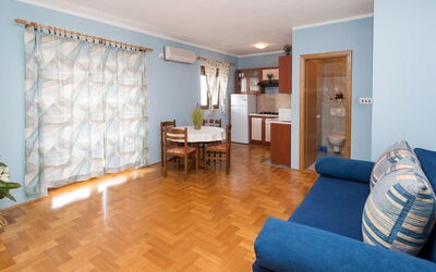 Accommodation:&nbsp;Nikol 724.1