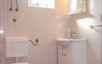Accommodation:&nbsp;Mila 612.1