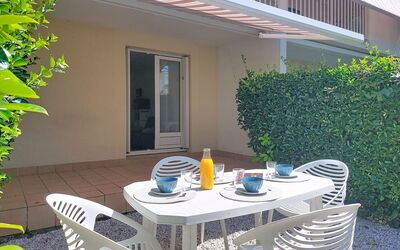 Accommodation:&nbsp;Les Jardins de L'Océan 300.44