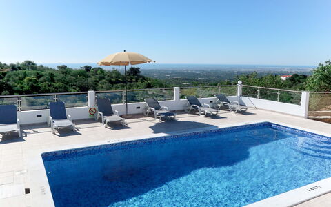 Sol e Mar: Water, Sky, Plant, Property, Swimming Pool, Azure, Shade, Outdoor Furniture, Tree, Building