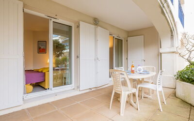 Accommodation:&nbsp;Parc de Pontaillac 550.32