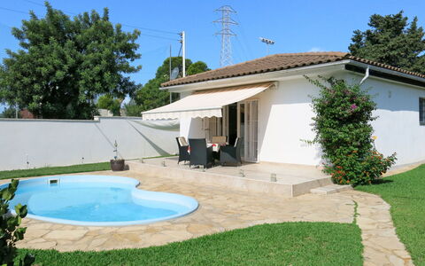 Ingeborg: Sky, Plant, Water, Property, Building, Tree, Window, Swimming Pool, Shade, Land Lot