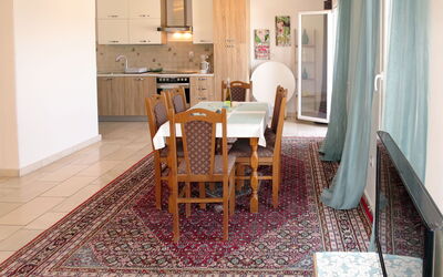 Accommodation:&nbsp;Suzi 641.2