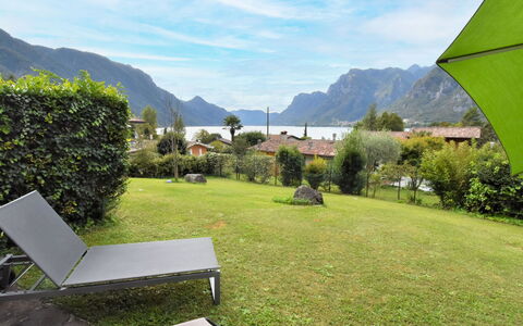 Lago D'Idro 650: Cloud, Sky, Plant, Mountain, Daytime, Property, Green, Azure, Natural Landscape, Tree