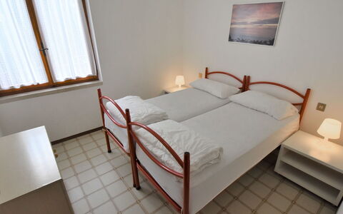 Villa Martinelli: Property, Furniture, Comfort, Building, Wood, Interior Design, Bed Frame, Architecture, Floor