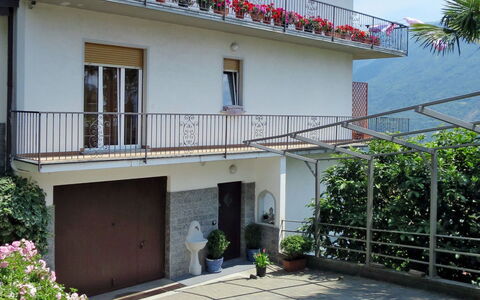 Bellavista: Property, Building, House, Real Estate, Apartment, Home, Facade, Villa, Architecture, Residential Area