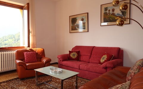 Gialla: Room, Living Room, Furniture, Property, Interior Design, Couch, Ceiling, Building, Table, House
