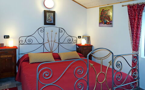 Gravedona 743: Bedroom, Bed, Furniture, Room, Bed Frame, Bed Sheet, Bedding, Property, Interior Design, Iron